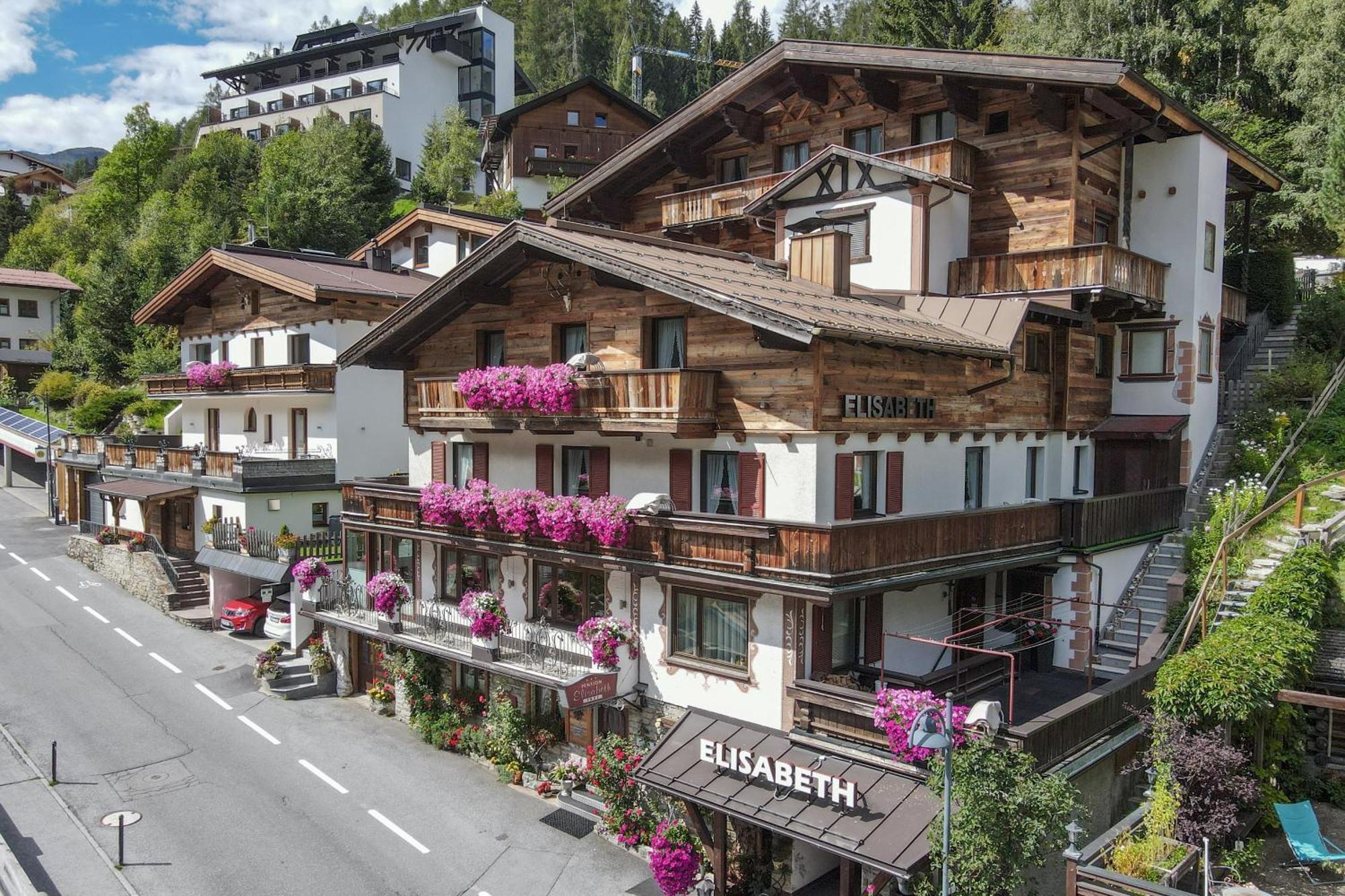 Das Elisabeth Sankt Anton am Arlberg Exterior photo